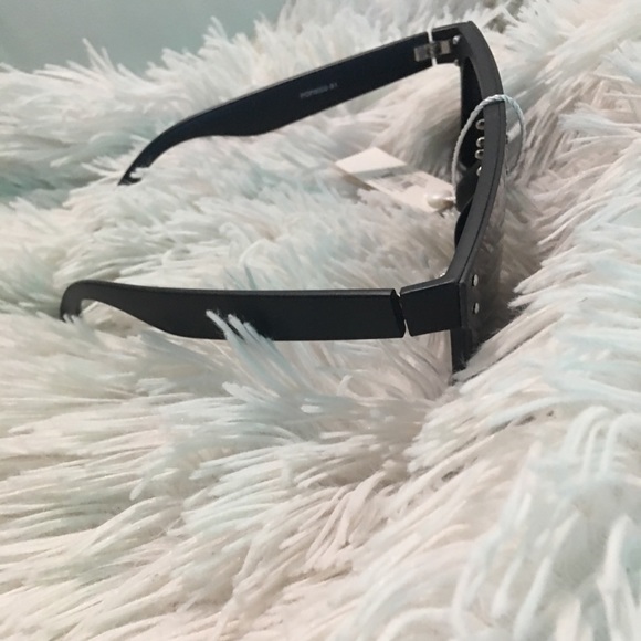 Black flat top oversized sunglasses - Picture 7 of 7